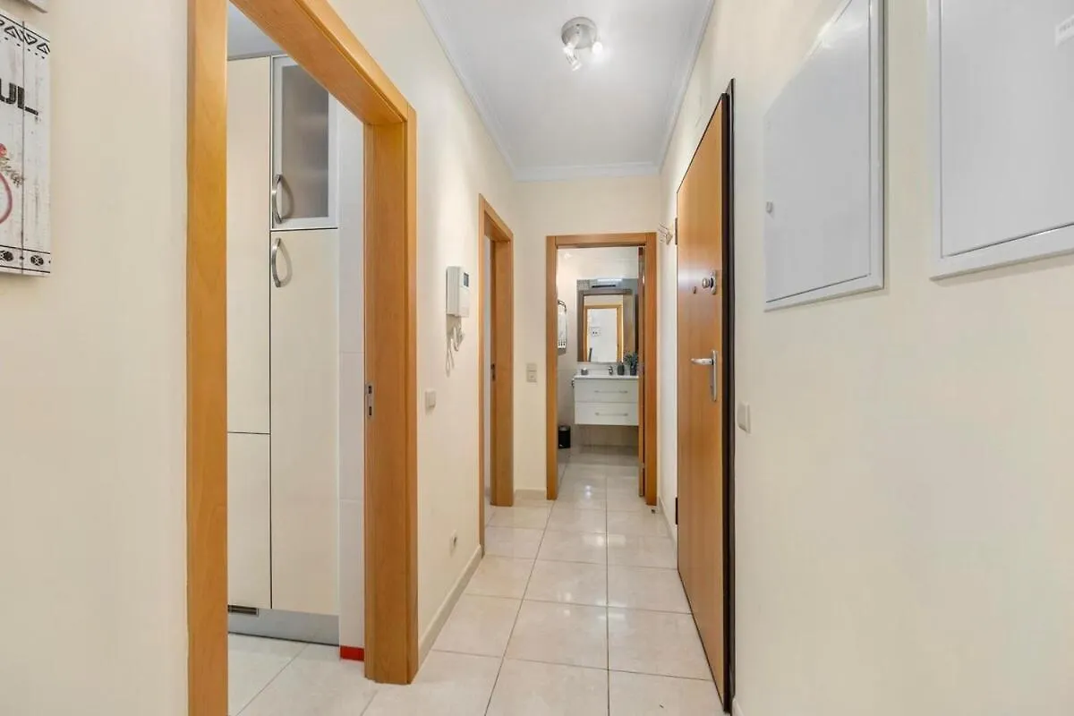 Apartment Pool With Beach 10' Away - Comfort And Tranquility Quarteira