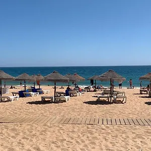 Vacation: 2br Steps To The Quarteira